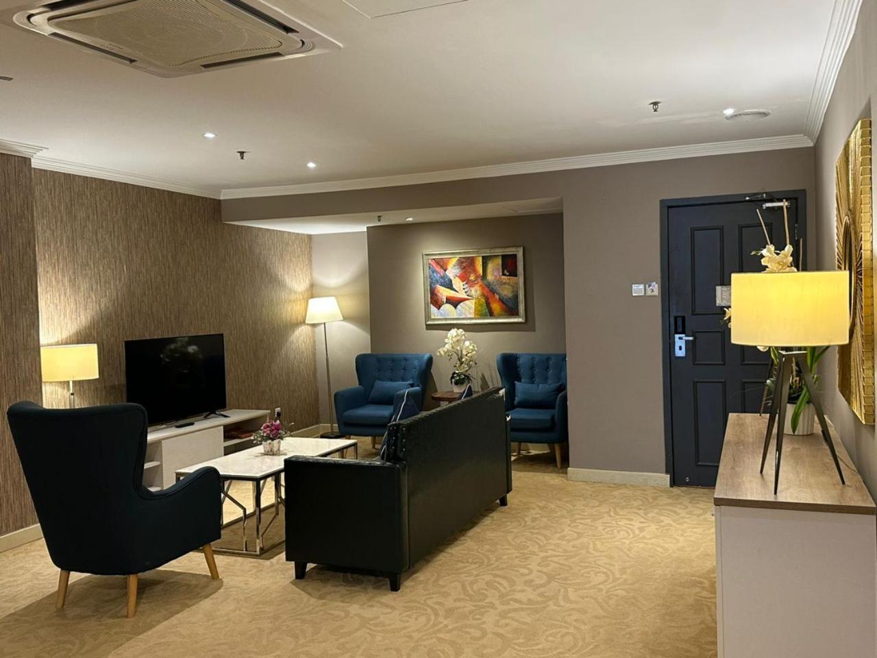 Koptown EDC Hotel Kuala Lumpur Bagian luar foto